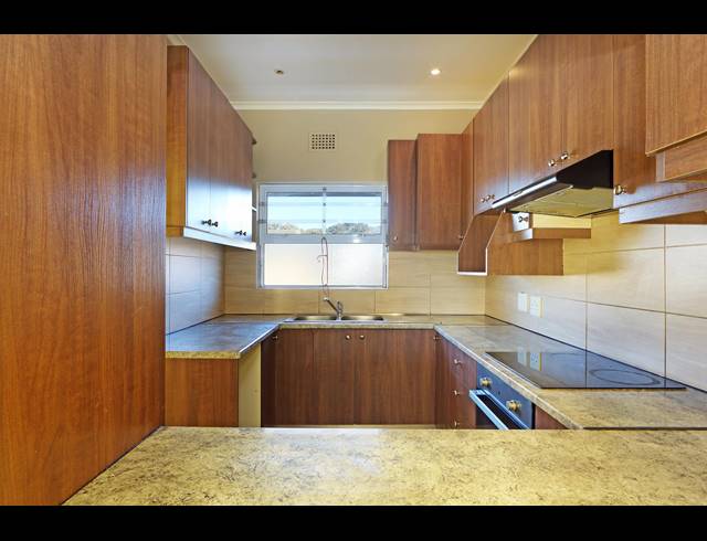 2 BEDROOM APARTMENT RENTED IN KENILWORTH